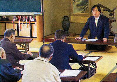 �����p����